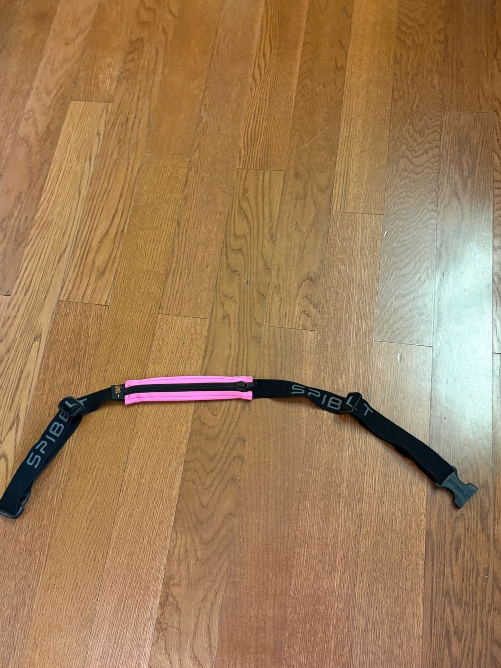 SPIbelt Pink Running Belt with  Expandable Zipper Pocket
